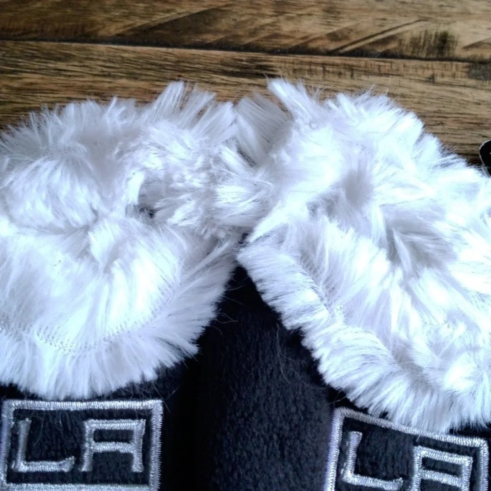 🦋LA KINGS BABY SLIPPERS 🦋